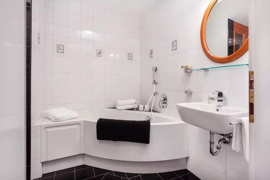 Apartamento Center Marvel Liubliana Exterior foto